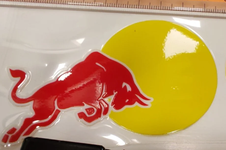 adesivi Moto / Casco - 4 Pz Red Bull Stampa Hd Uv DTF Rilievo Tori 8,5x5,5cm - immagine 3